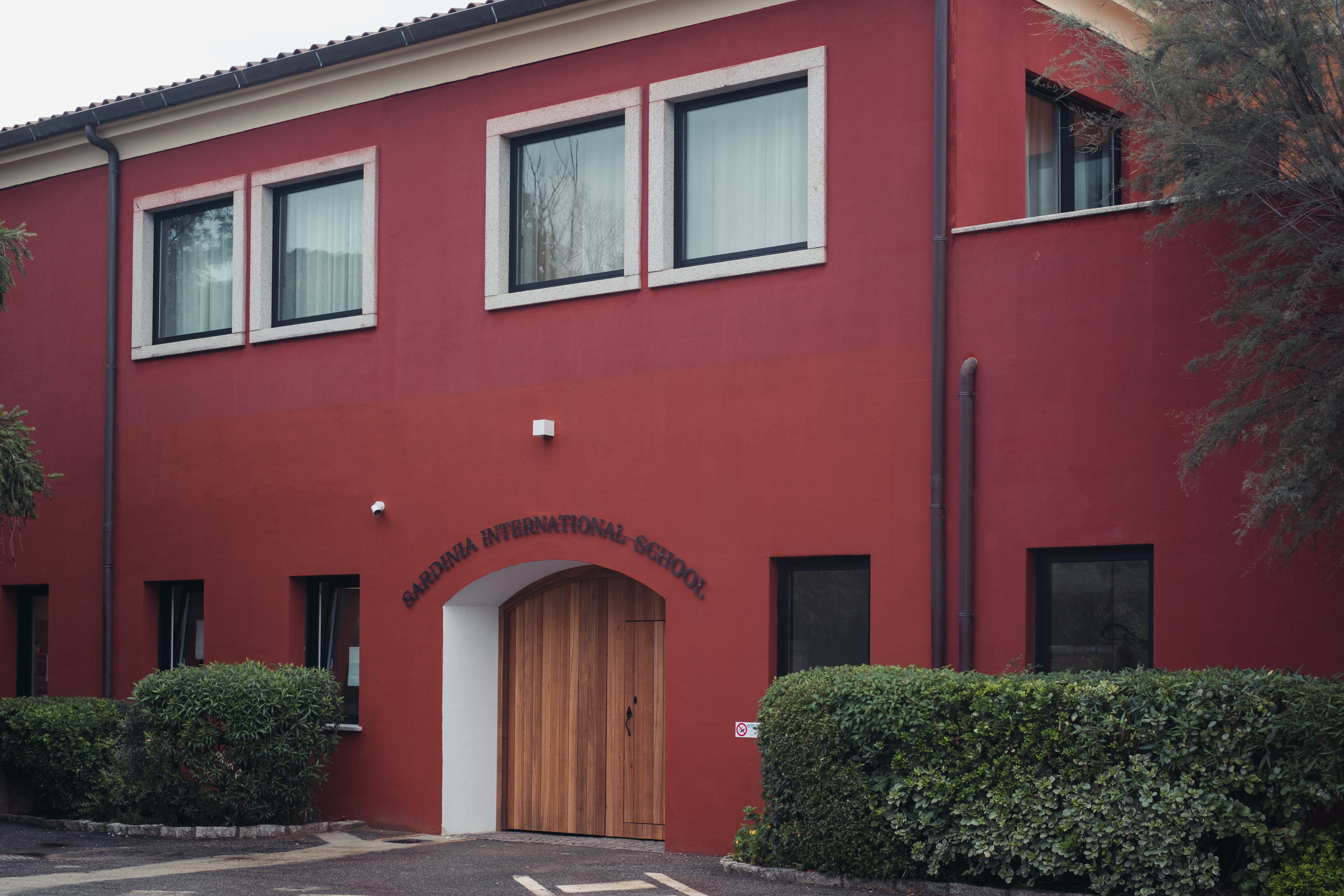 Main entrance of Sardinia International School